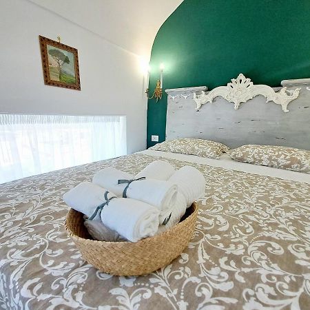 Appartement La Dependance 698 à Torre del Greco Extérieur photo
